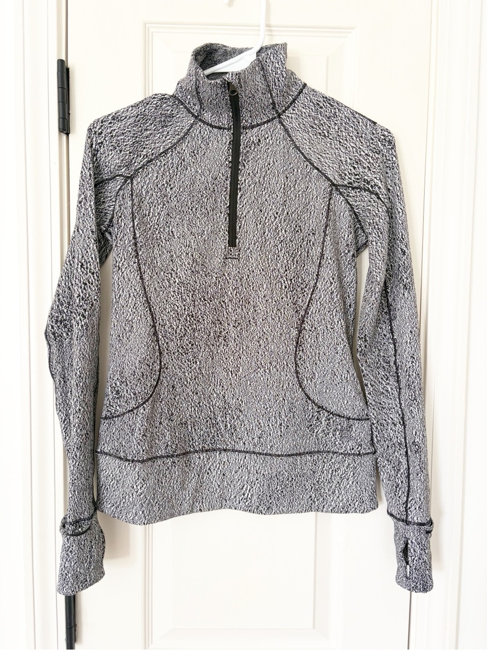 Size 4 • Lulu black white Quarter-Zip Long-Sleeve Pullover Top